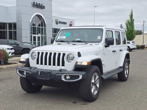 Used 2022 Jeep Wrangler Unlimited Sahara AWD/4WD image 1