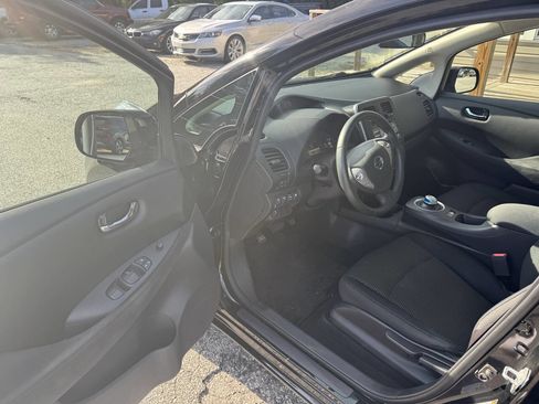 Used 2015 Nissan Leaf S w/ Charge Package image 16