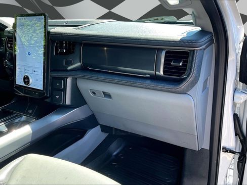 Certified 2025 Ford F150 Lightning Flash AWD/4WD image 15