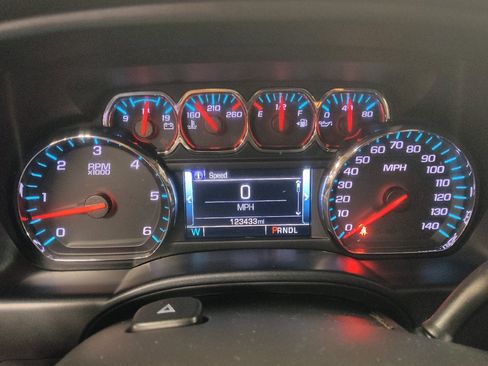 Used 2017 Chevrolet Silverado 1500 LT w/ Texas Edition image 23