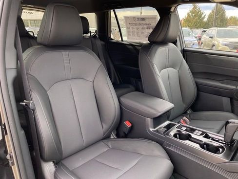 New 2026 Subaru Outback Touring XT AWD/4WD image 9