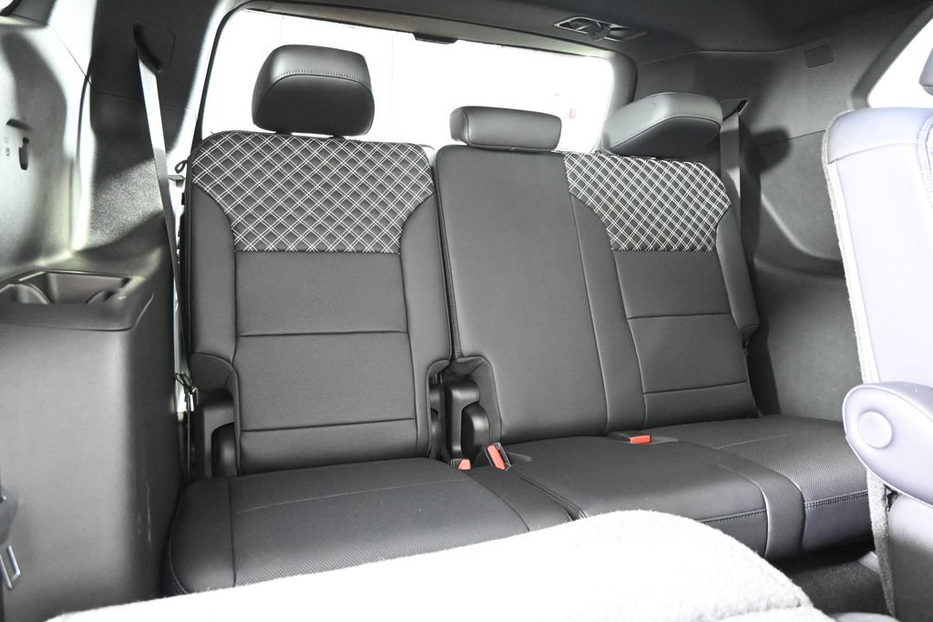 Used 2026 GMC Acadia Denali w/ Super Cruise Package AWD/4WD image 16