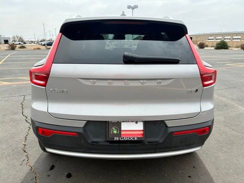 Used 2025 Volvo XC40 B5 Core AWD/4WD image 5