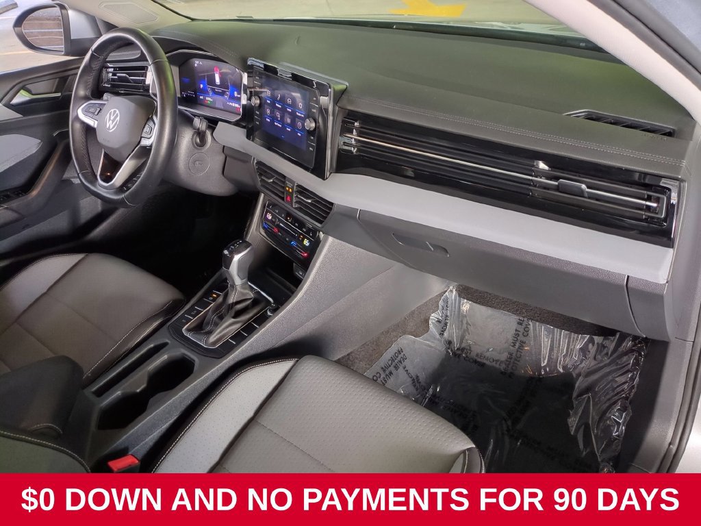 Used 2025 Volkswagen Jetta SE FWD image 29
