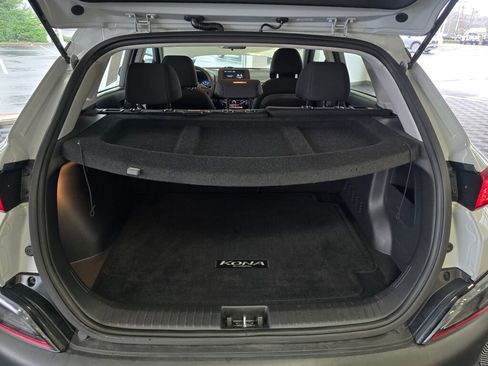 Used 2022 Hyundai Kona SE image 18