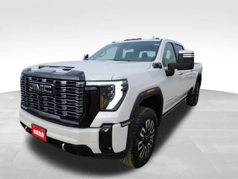 Used 2025 GMC Sierra 2500 Denali Ultimate image 3