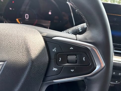 Used 2024 Chevrolet Trax ACTIV w/ Sunroof Package FWD image 26