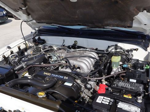 Used 1999 Toyota 4Runner SR5 w/ Upgrade Value Pkg 2 RWD image 44