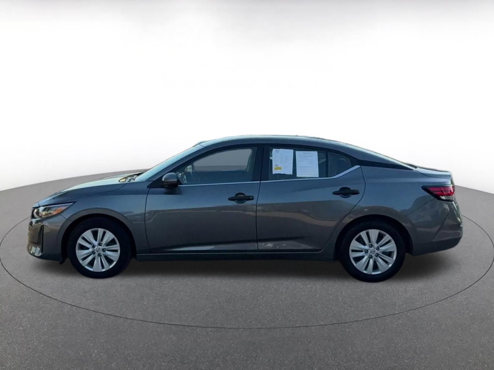 Used 2025 Nissan Sentra S FWD image 8