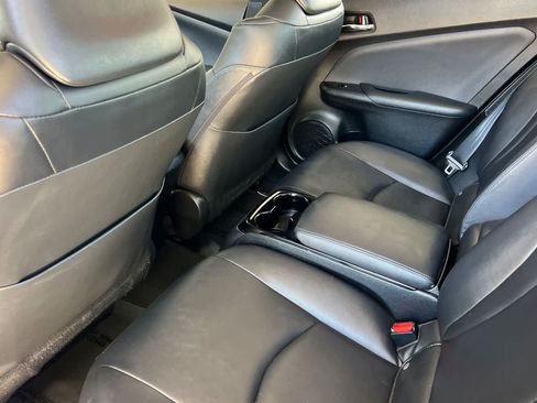 Certified 2017 Toyota Prius Prime Advanced FWD image 4