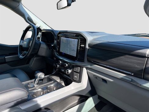 Used 2024 Ford F150 Lariat w/ FX4 Off-Road Package image 29