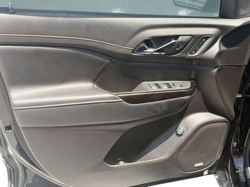 Used 2022 GMC Acadia AT4 w/ Technology Package AWD/4WD image 14