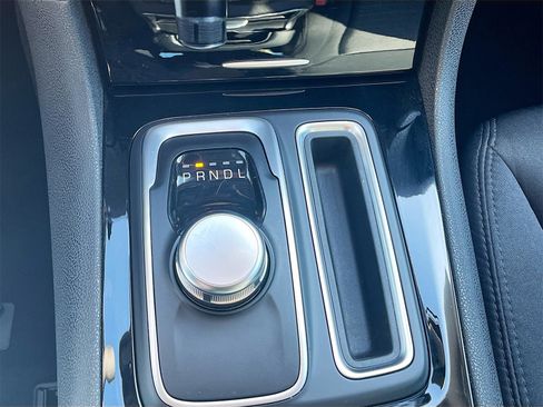 Used 2023 Chrysler 300 Touring w/ Safetytec Plus Group image 16