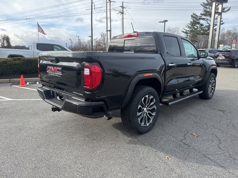 New 2025 GMC Canyon Denali image 6