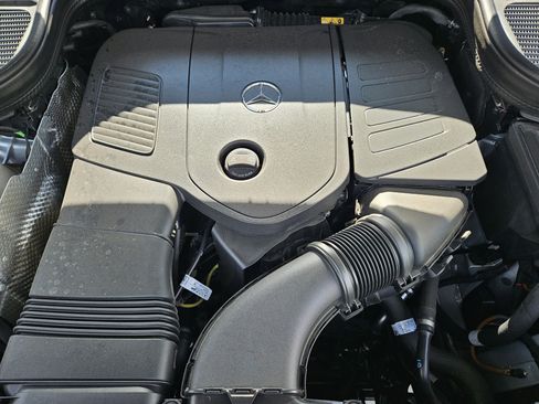 Certified 2025 Mercedes-Benz GLE 350 4MATIC image 32