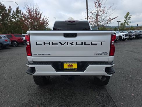 Used 2020 Chevrolet Silverado 2500 High Country image 5