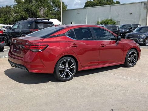 Used 2022 Nissan Sentra SR FWD image 6