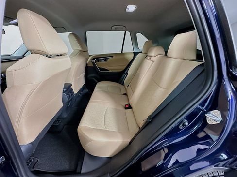 Certified 2025 Toyota RAV4 XLE FWD image 24