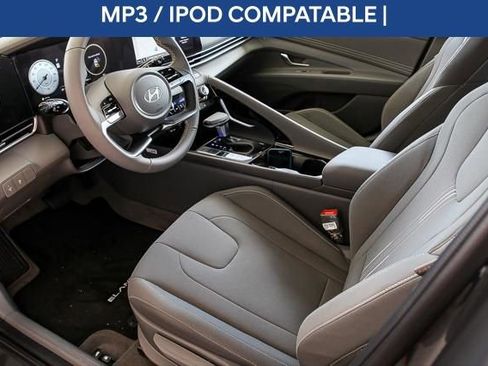 Used 2024 Hyundai Elantra SEL w/ Convenience Package FWD image 11