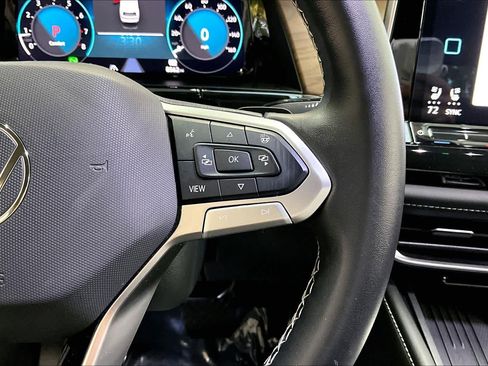 Used 2025 Volkswagen Atlas SE w/ Panoramic Sunroof Package image 21