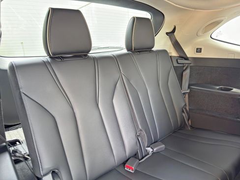 Used 2023 Acura MDX SH-AWD w/ Advance Package image 45