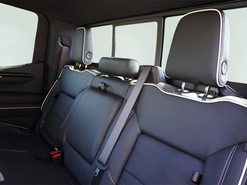 New 2026 GMC Sierra 1500 AT4X image 34