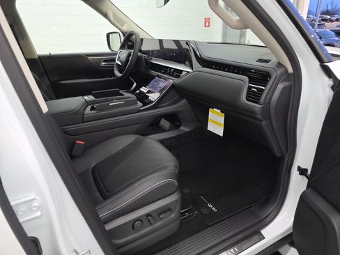 New 2026 INFINITI QX80 Luxe w/ Cargo Package AWD/4WD image 9