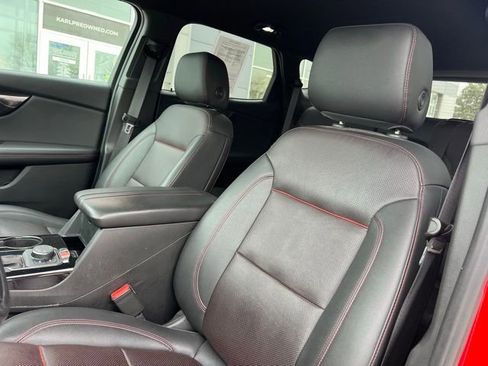 Used 2022 Chevrolet Blazer RS w/ Enhanced Convenience Package image 4