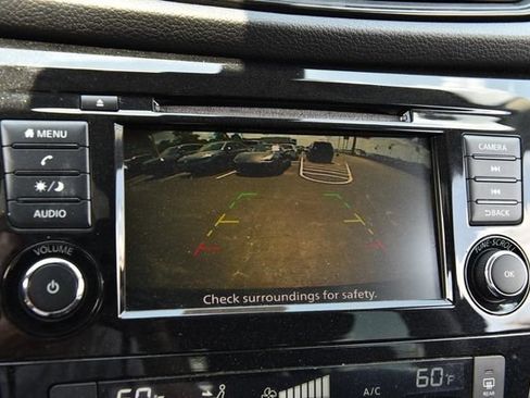 Used 2020 Nissan Rogue SV FWD image 13