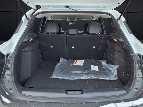 New 2026 Nissan Kicks SR w/ Cold Weather Package AWD/4WD image 7