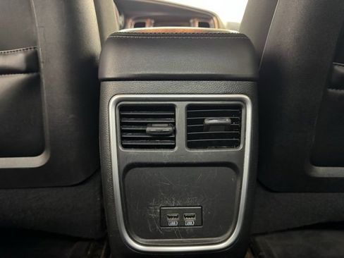 Used 2017 Dodge Charger SE w/ Popular Equipment Group image 25