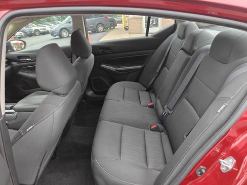 Used 2025 Nissan Altima 2.5 SV FWD image 23