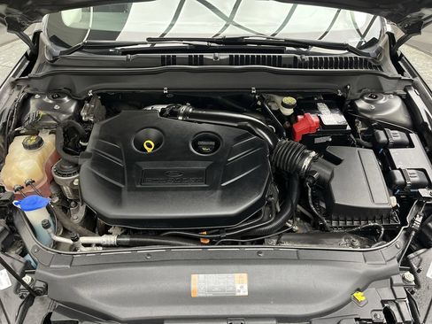 Used 2016 Ford Fusion Titanium FWD image 27