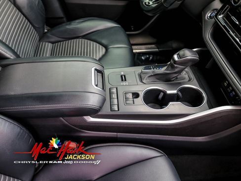 Used 2022 Toyota Highlander XSE image 20