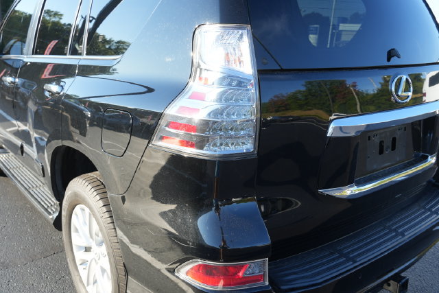 Used 2018 Lexus GX 460 Premium w/ Premium Package AWD/4WD image 15