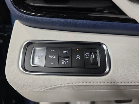 New 2026 Buick Enclave Avenir w/ Super Cruise Package image 30