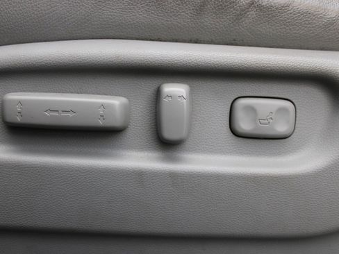 Used 2016 Honda Pilot Touring image 25