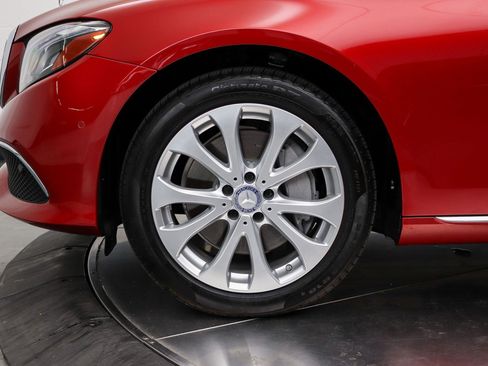 Used 2017 Mercedes-Benz E 300 image 14