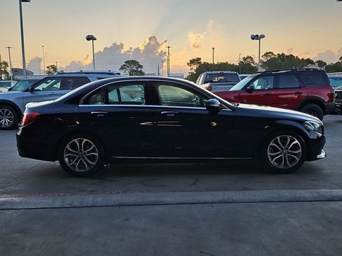 Used 2018 Mercedes-Benz C 300 Sedan image 4