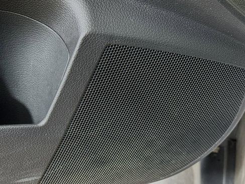 Used 2010 Subaru Outback 2.5i image 20