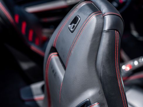 Used 2022 Ferrari F8 Tributo RWD image 9