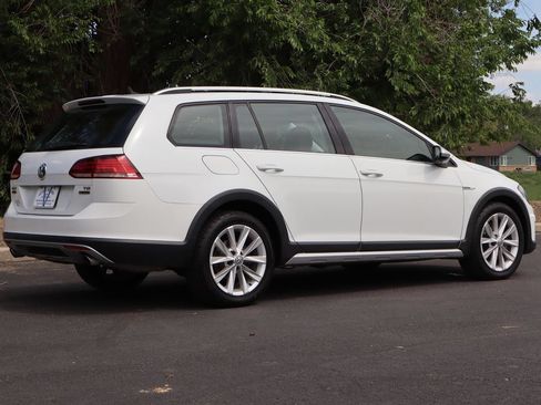 Used 2018 Volkswagen Golf Alltrack S AWD/4WD image 5