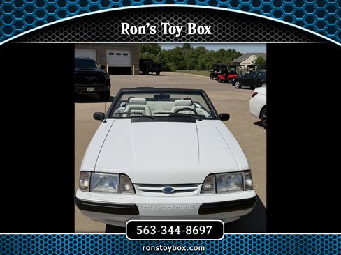 Used 1991 Ford Mustang LX RWD image 1