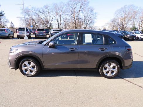 Used 2023 Honda HR-V LX image 2