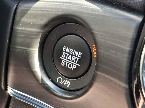 Used 2021 Jeep Grand Cherokee Limited RWD image 24