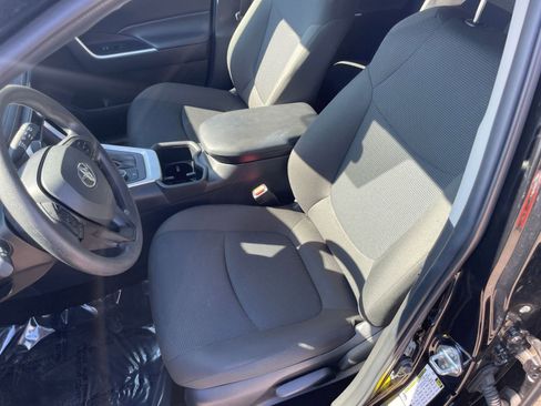 Used 2025 Toyota RAV4 LE image 34