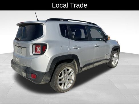 Used 2021 Jeep Renegade Latitude AWD/4WD image 7