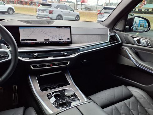 Used 2025 BMW X5 xDrive40i w/ M Sport Package image 27