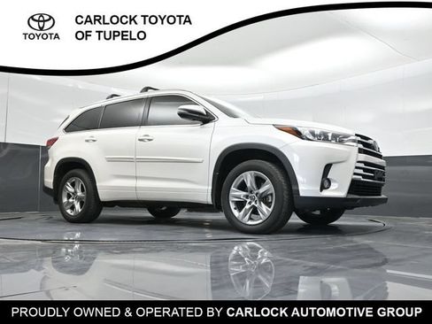 Used 2018 Toyota Highlander Limited FWD image 54