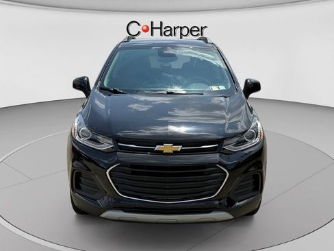 Used 2022 Chevrolet Trax LT w/ LT Convenience Package AWD/4WD image 8